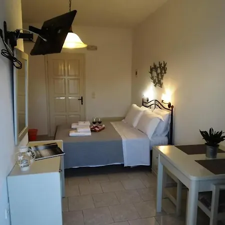 Castelopetra Aparthotel Katápola